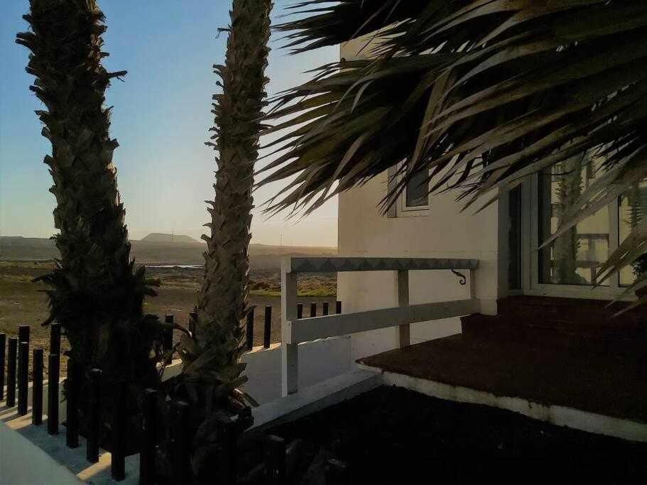 Villa BRISA MARINA casa junto al mar Corralejo Exterior foto